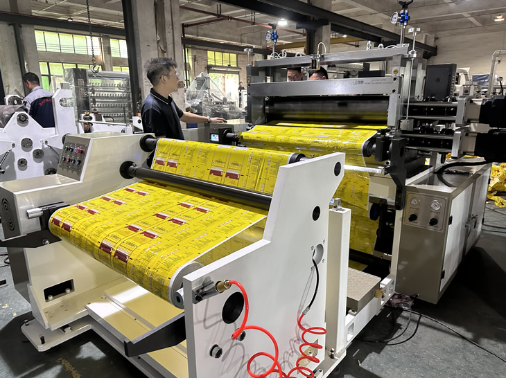 易撕點(diǎn)斷復(fù)卷機(jī) 易撕點(diǎn)斷復(fù)卷機(jī)